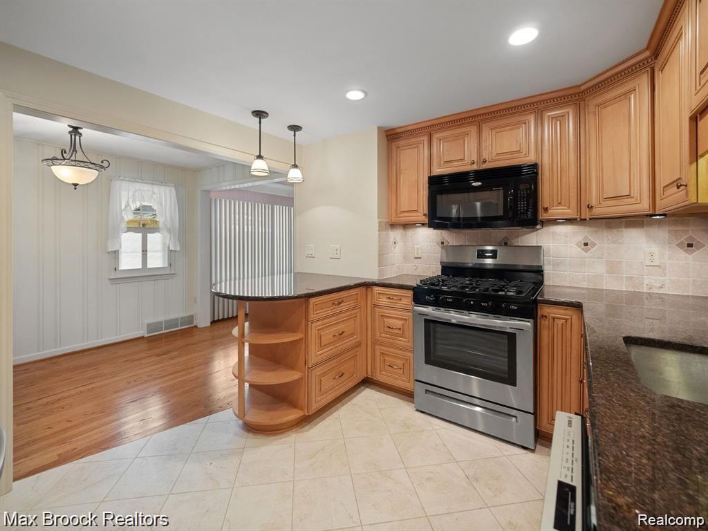 364 S Wing Street Property Photo 20