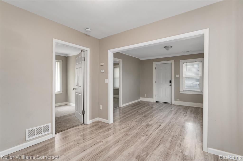 17638 Ivanhoe Street Property Photo 11