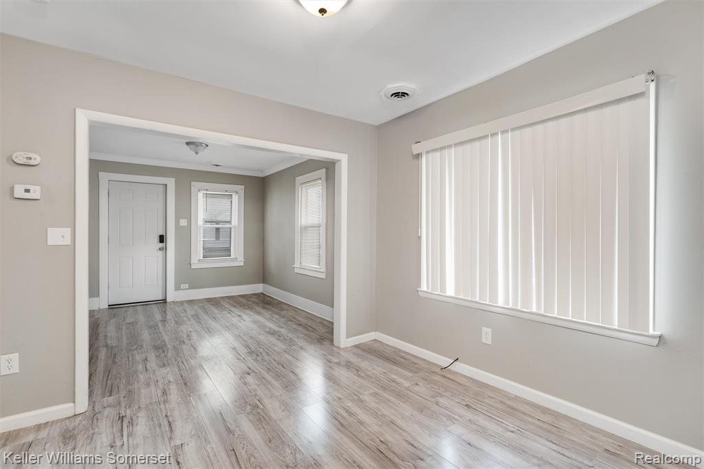 17638 Ivanhoe Street Property Photo 12
