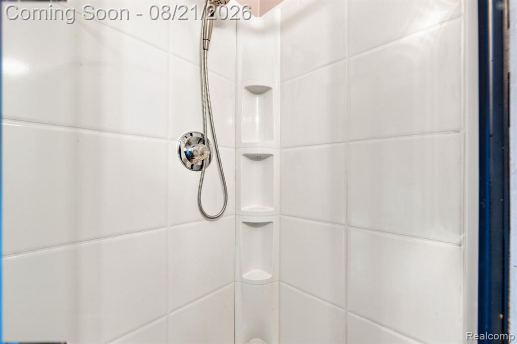 220 Magnolia Drive Property Photo 13