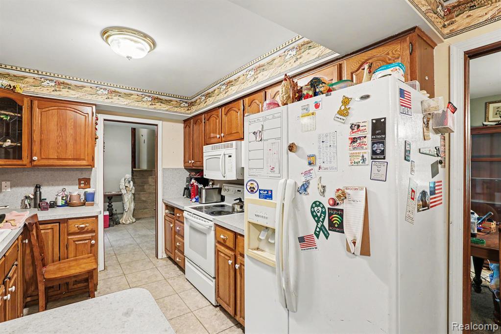 6323 Hough Road Property Photo 9