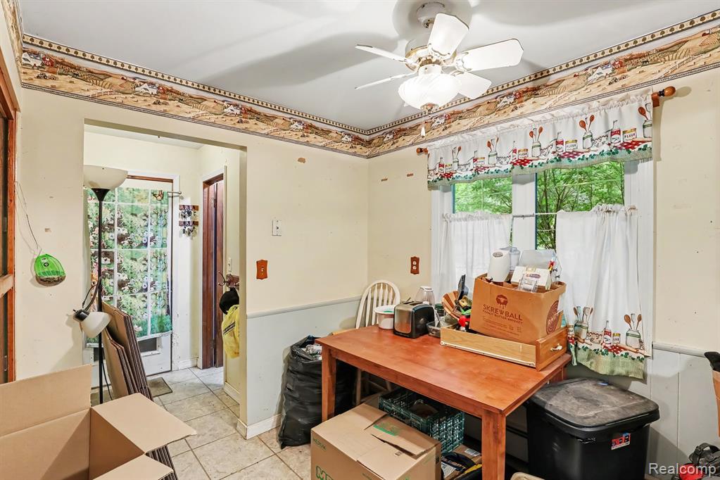 6323 Hough Road Property Photo 10