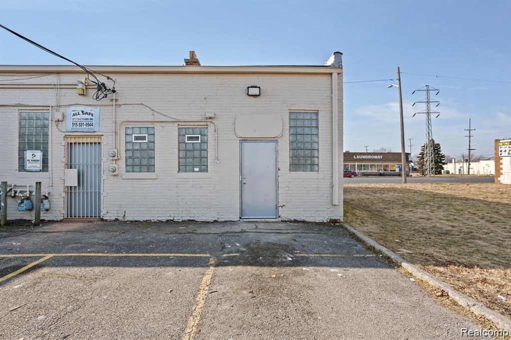 1116 Southfield Road Property Photo 13