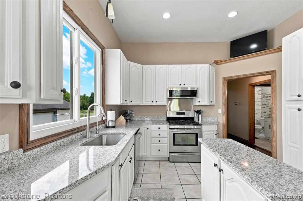 1775 Dutcher Road Property Photo 10