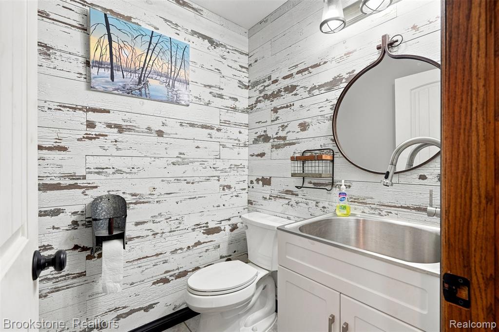 1775 Dutcher Road Property Photo 14