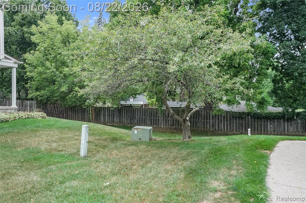 385 Neptune Drive Property Photo 29