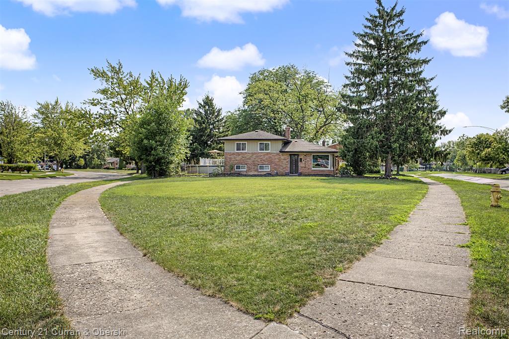 30633 Gladys Avenue Property Photo 1