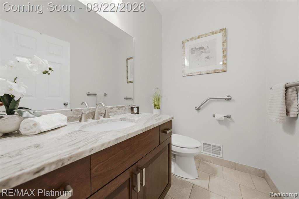 100 Fordney Place Property Photo 25