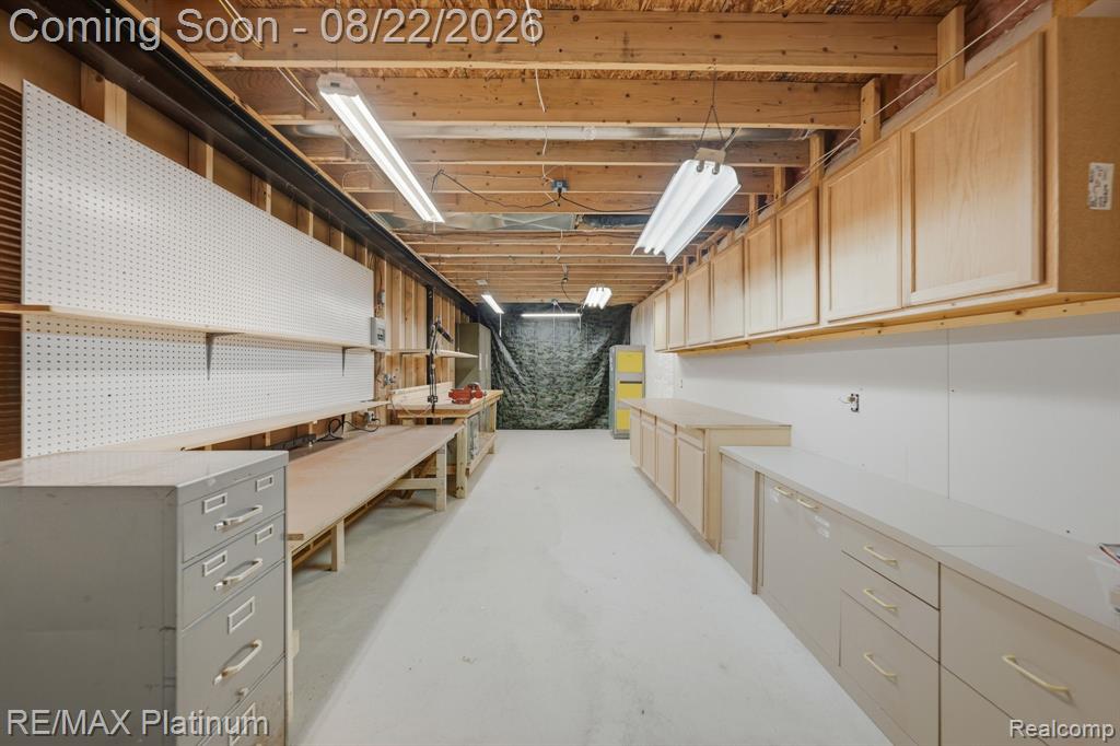 100 Fordney Place Property Photo 32