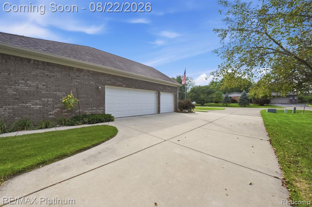 100 Fordney Place Property Photo 46
