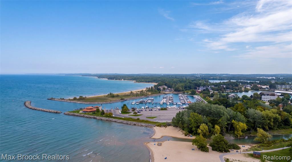 3362 S French Road Property Photo 2