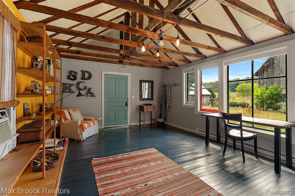 3362 S French Road Property Photo 8