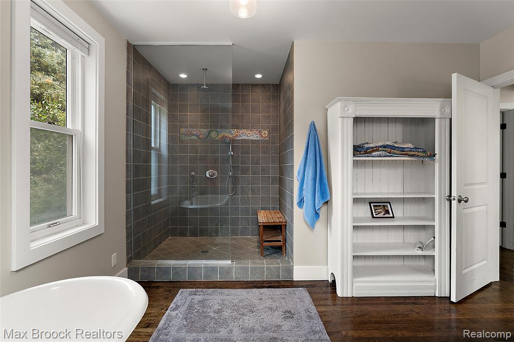 3362 S French Road Property Photo 19