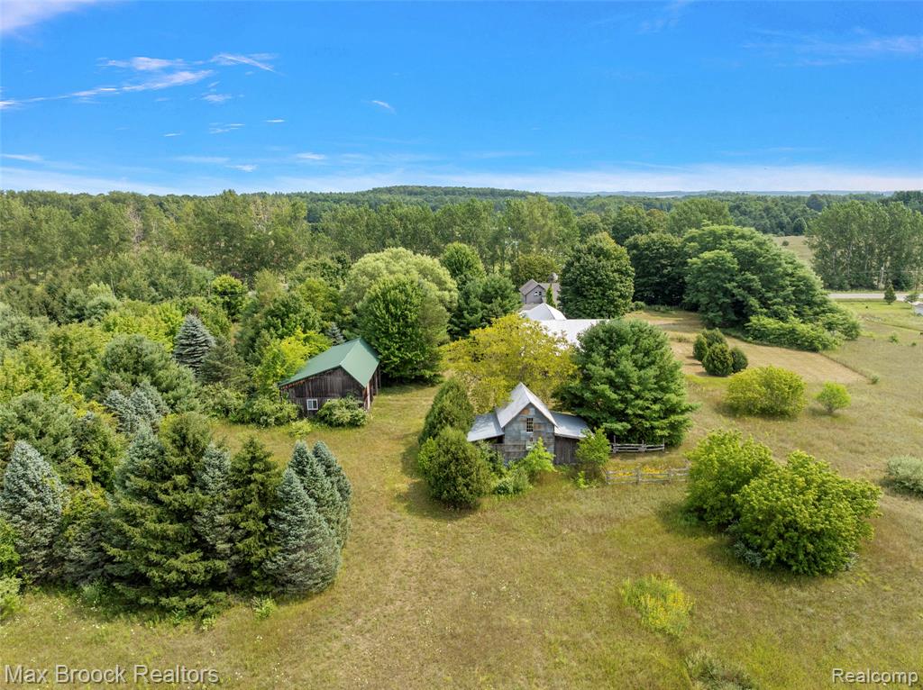 3362 S French Road Property Photo 25