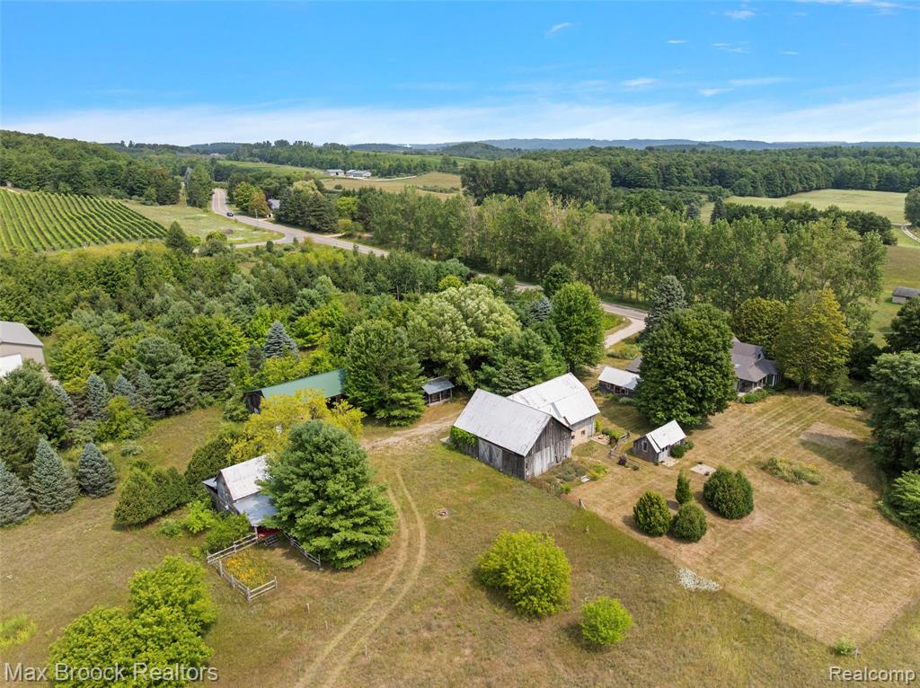 3362 S French Road Property Photo 29