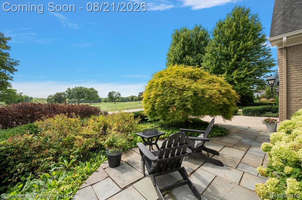 2010 Northlawn Boulevard Property Photo 3