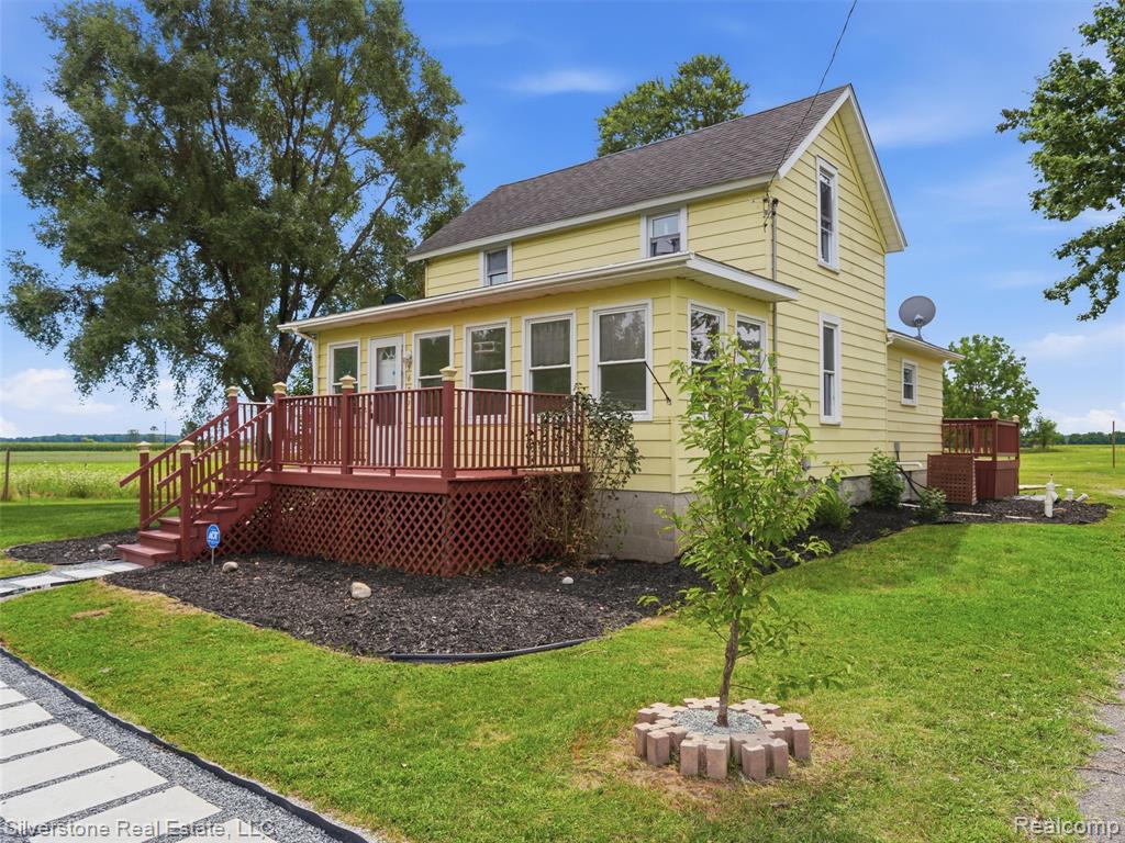 9691 Grames Road Property Photo 1
