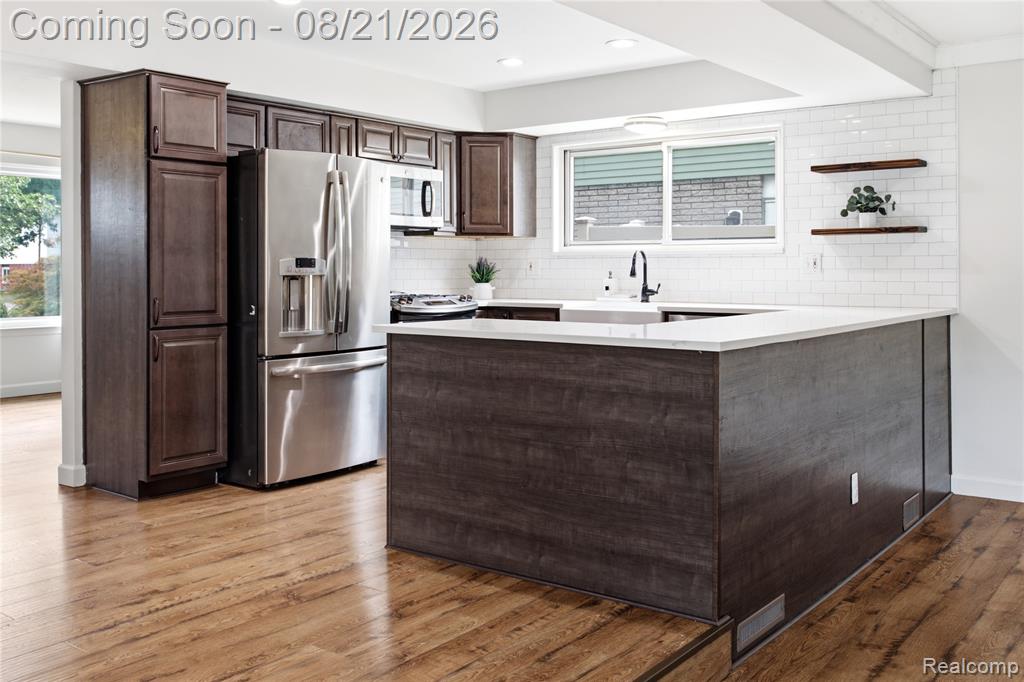 10834 Continental Drive Property Photo 13