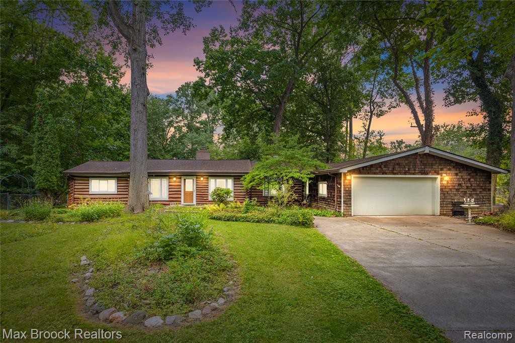 29799 Linden Street Property Photo 2