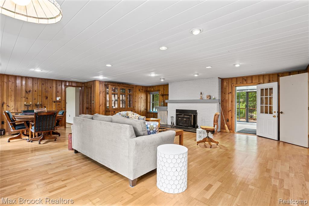 29799 Linden Street Property Photo 19