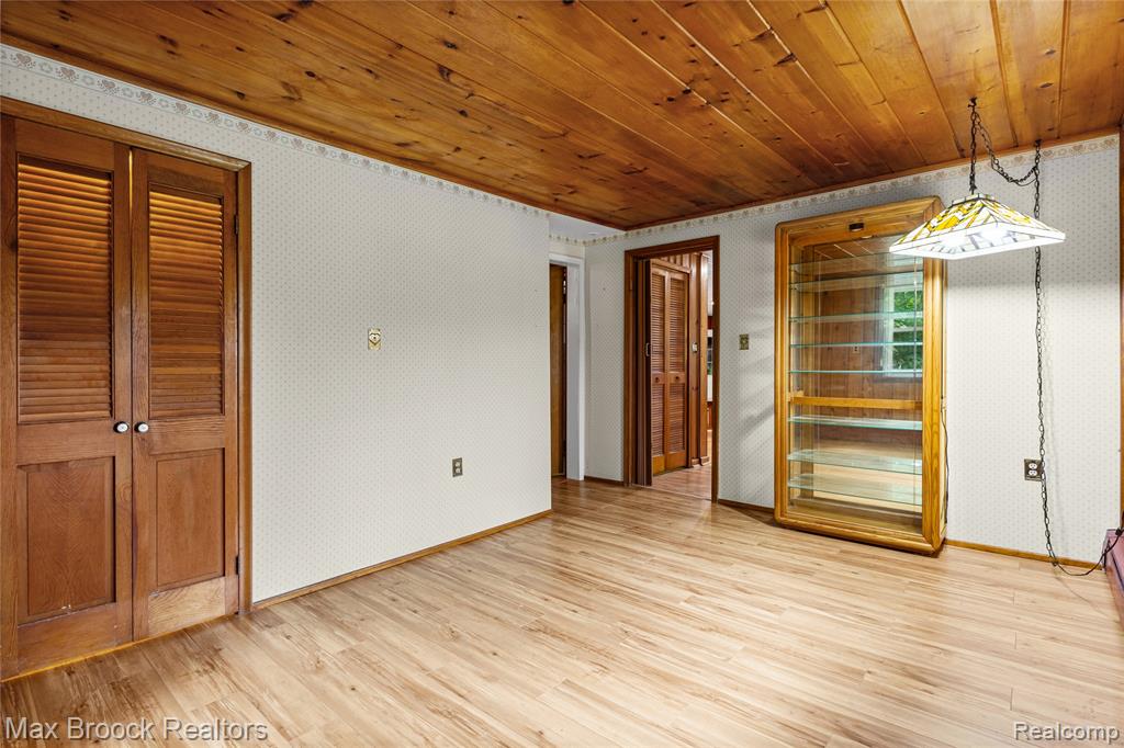 29799 Linden Street Property Photo 37