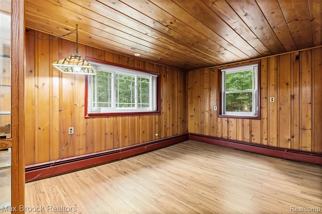 29799 Linden Street Property Photo 41