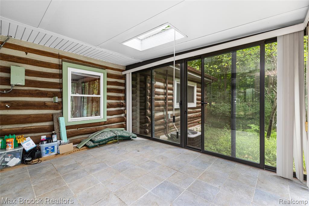 29799 Linden Street Property Photo 54