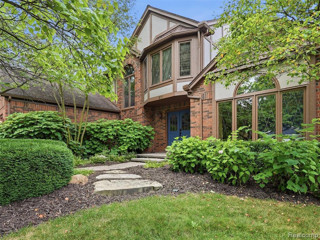 811 Snowmass Drive