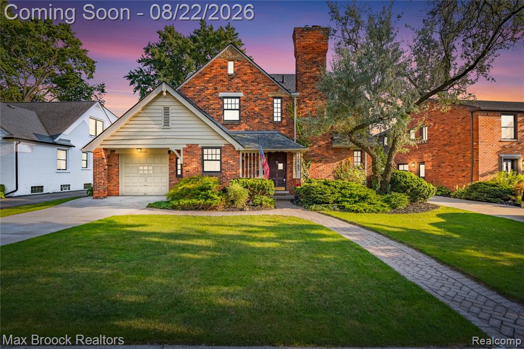 18165 Kinross Avenue Property Photo 1