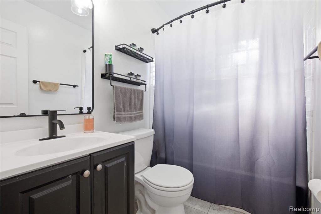 22327 Wick Road Property Photo 17