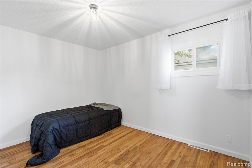 22327 Wick Road Property Photo 28