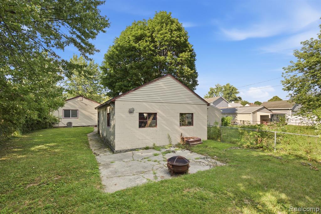 22327 Wick Road Property Photo 33
