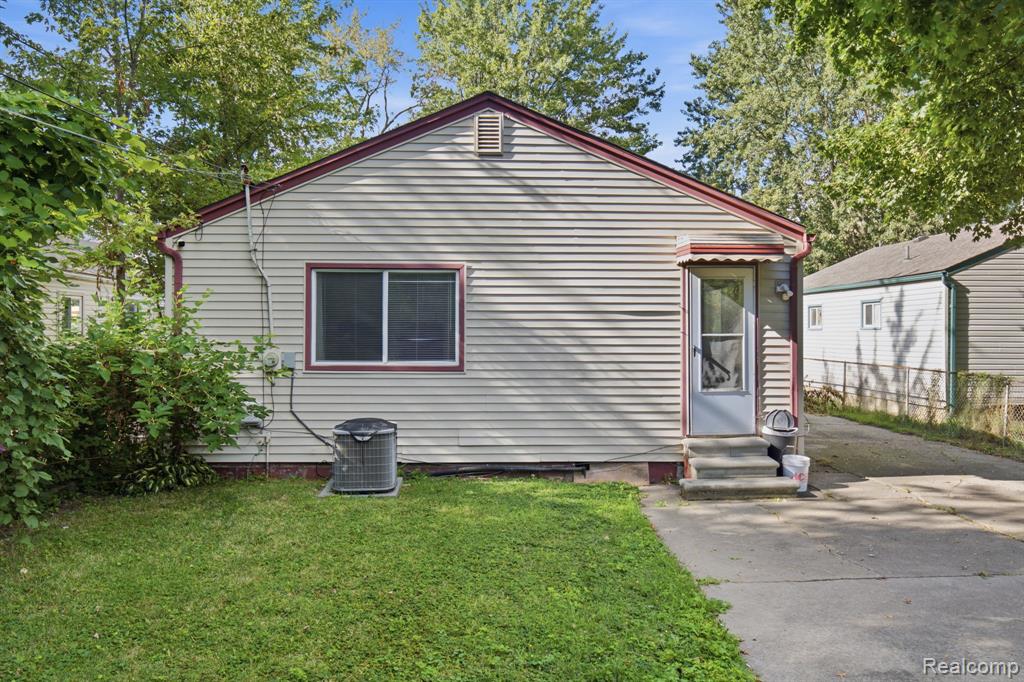 22327 Wick Road Property Photo 35