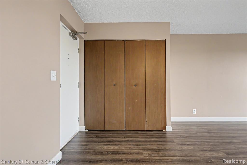 21800 Morley Avenue Property Photo 15