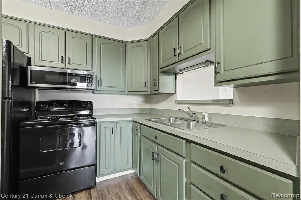 21800 Morley Avenue Property Photo 16