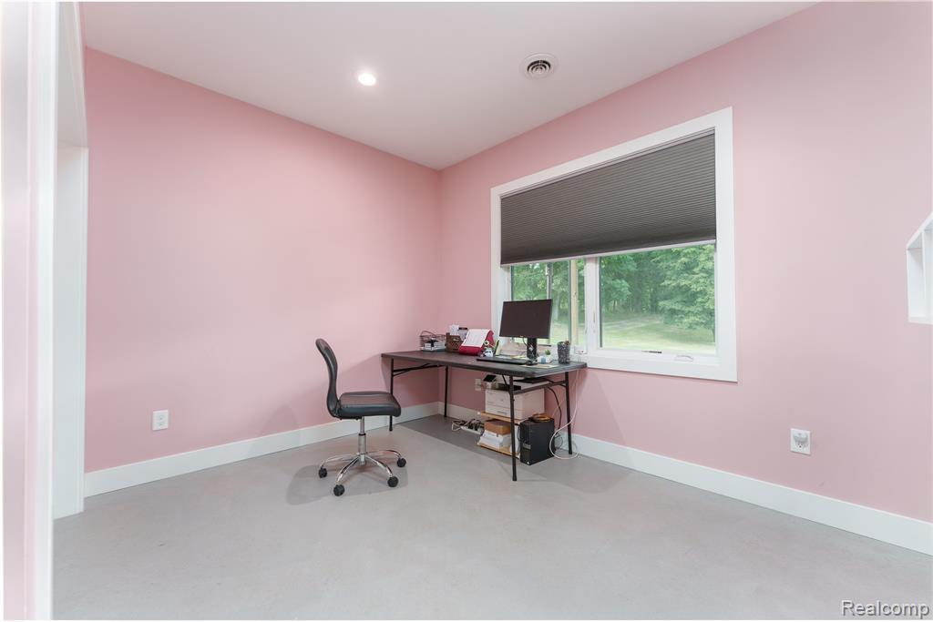 11150 Roberts Road Property Photo 8