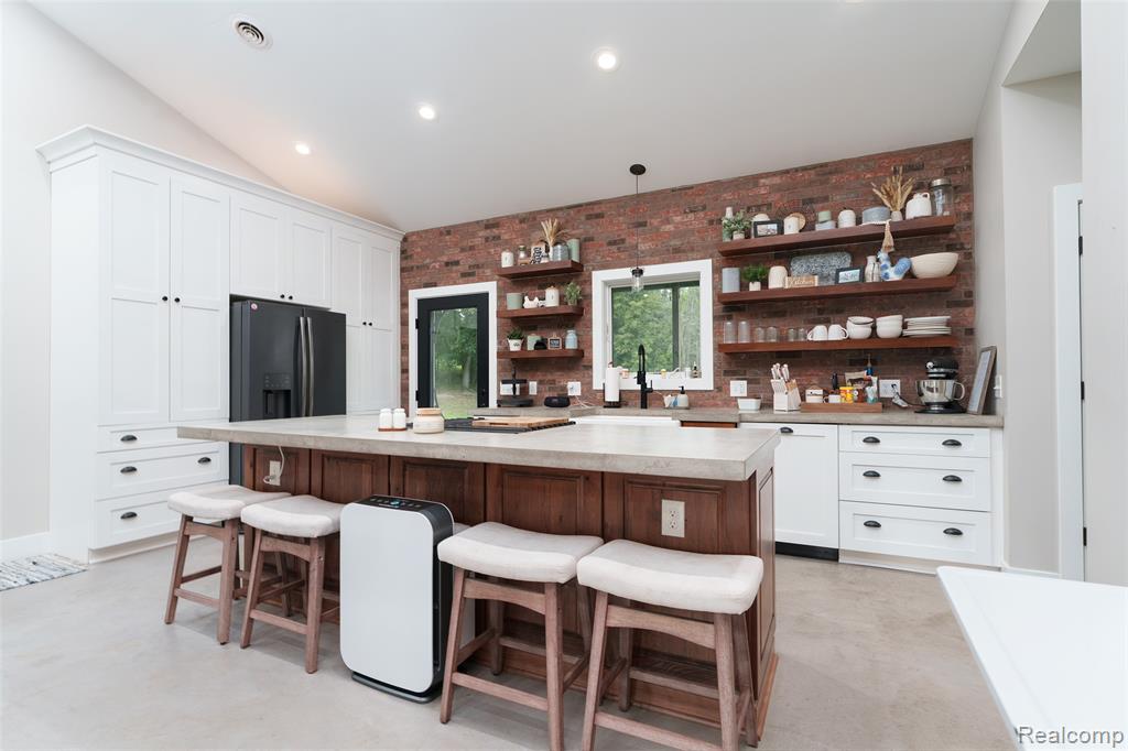 11150 Roberts Road Property Photo 9