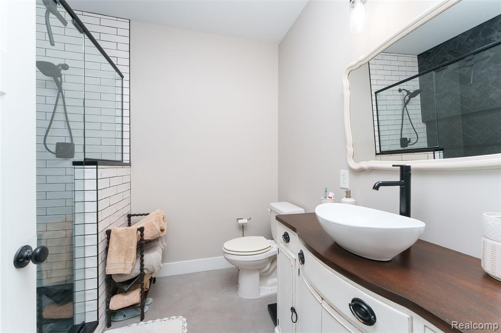 11150 Roberts Road Property Photo 16