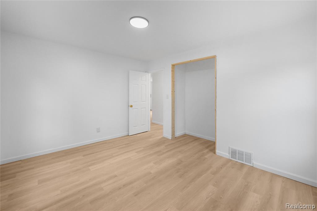 5961 Bluehill Street Property Photo 8