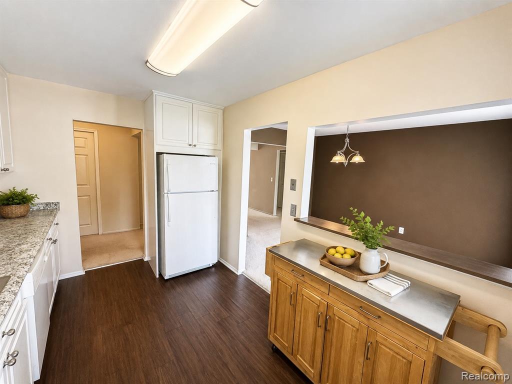 27654 E Echo Valley Property Photo 7