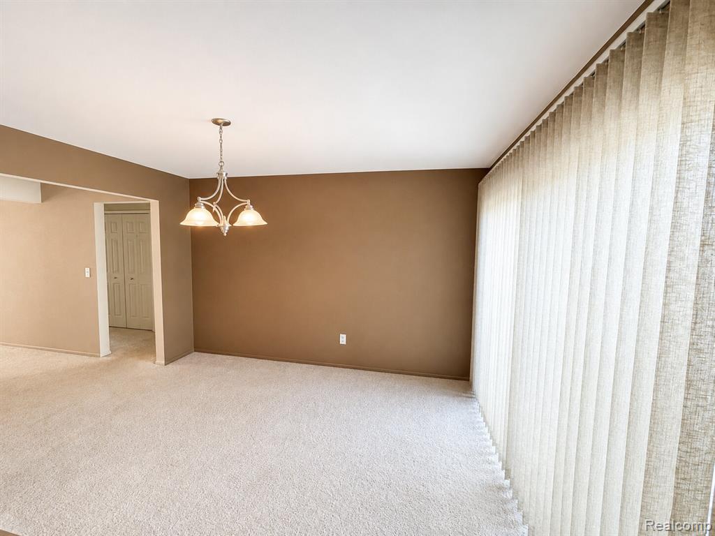 27654 E Echo Valley Property Photo 15