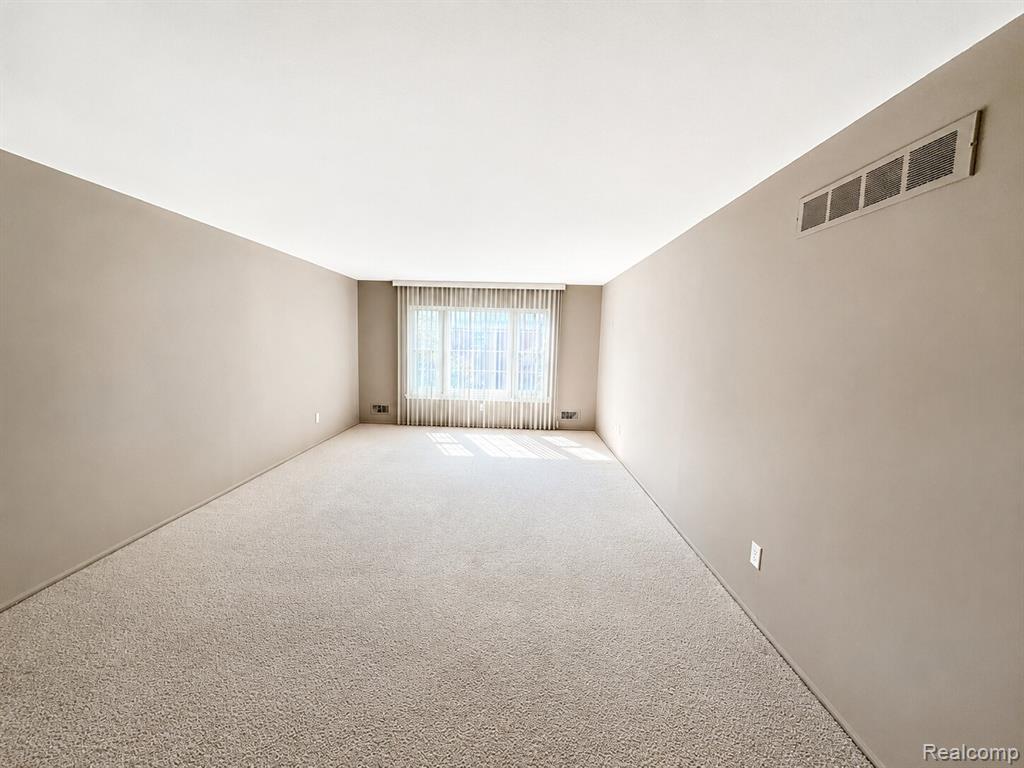 27654 E Echo Valley Property Photo 16