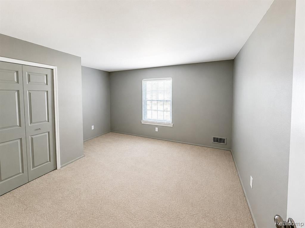 27654 E Echo Valley Property Photo 17