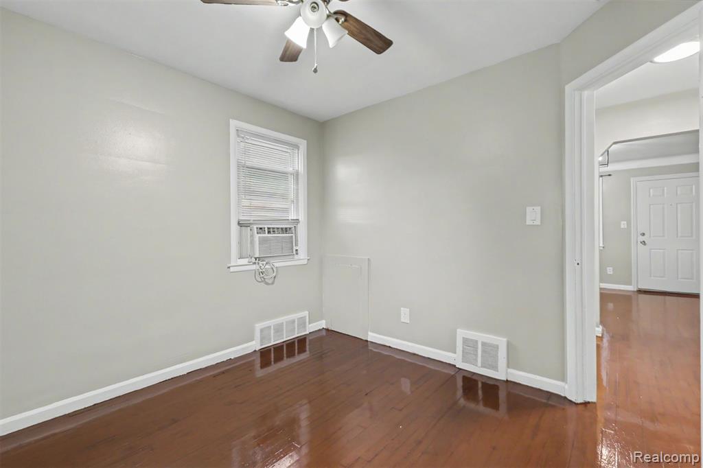 1770 Arlington Avenue Property Photo 11