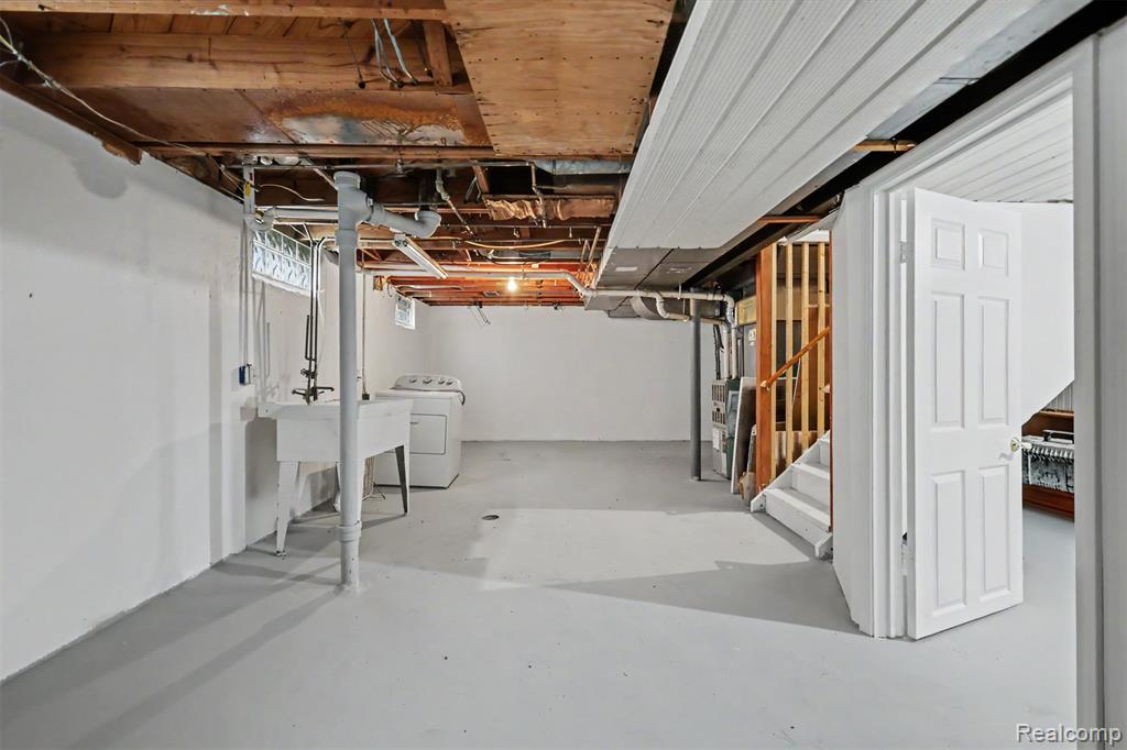 1770 Arlington Avenue Property Photo 16