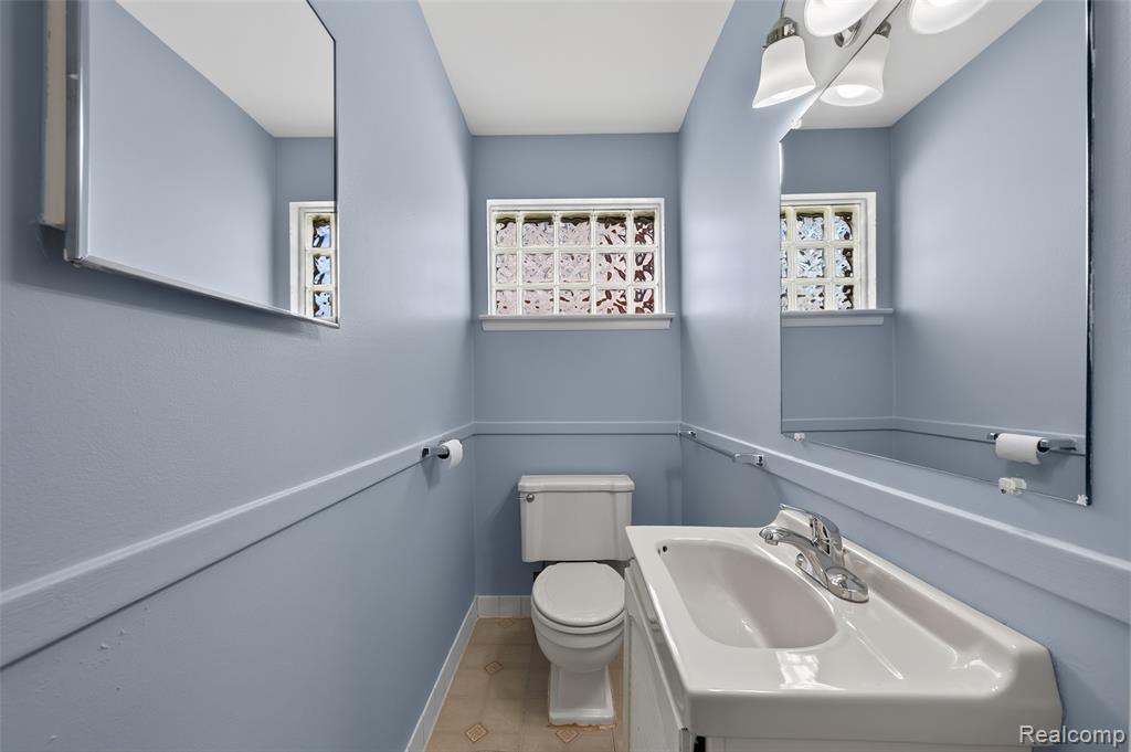 29736 Warner Avenue Property Photo 32
