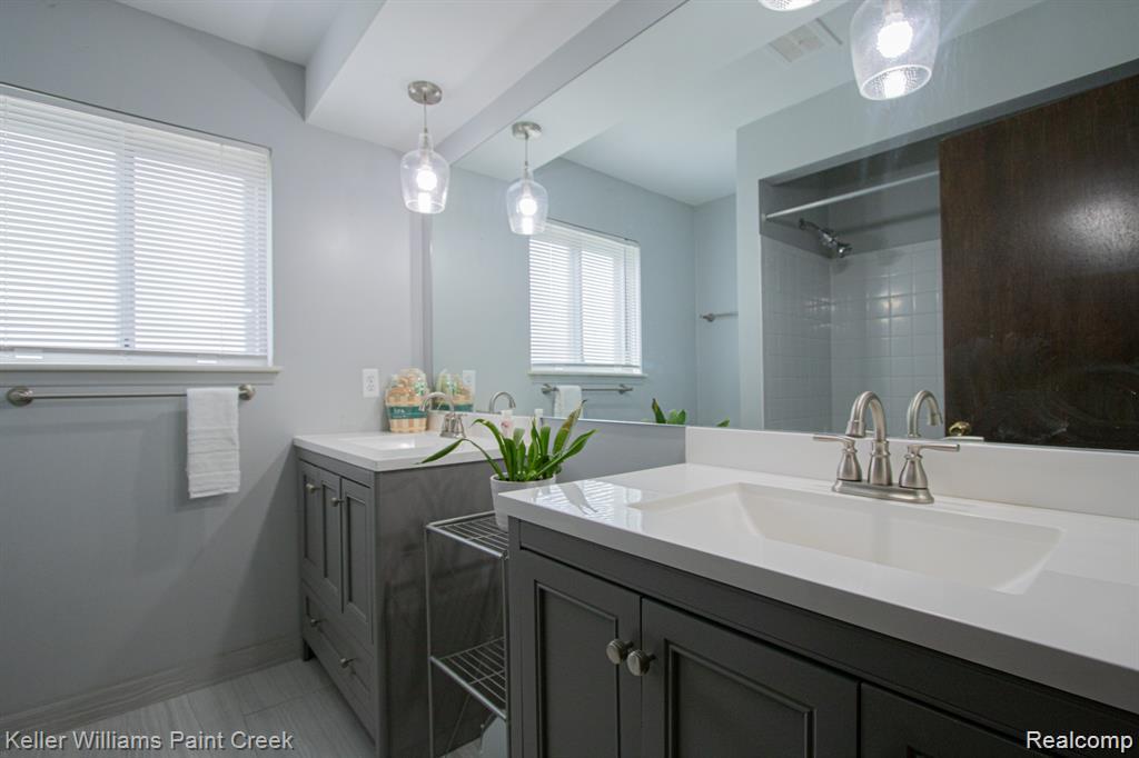 36357 Weber Drive Property Photo 7