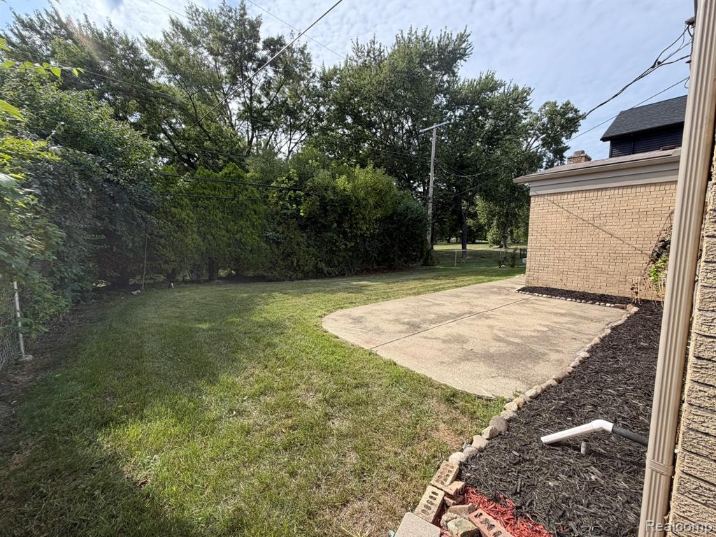 36357 Weber Drive Property Photo 22