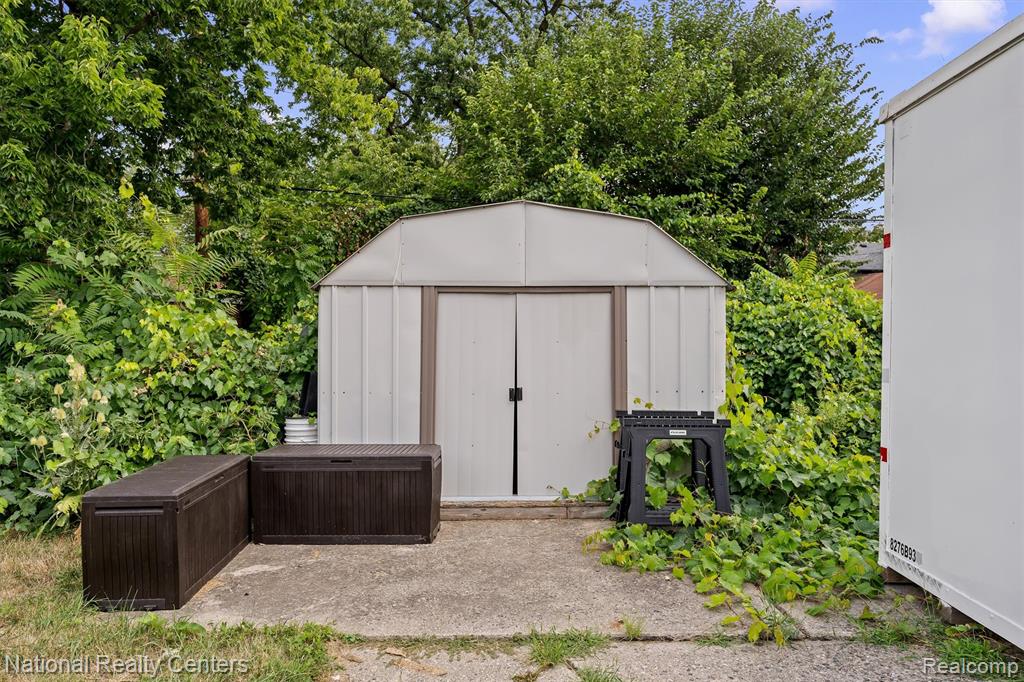12818 Archdale Street Property Photo 30