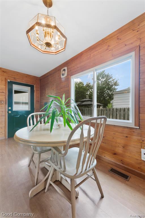 23385 Melville Avenue Property Photo 16